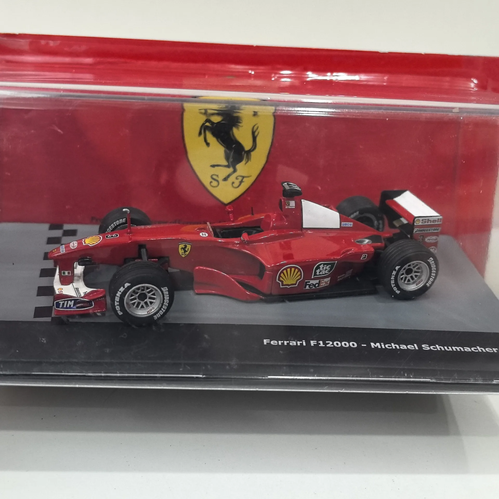 Diecast IXO 1/43 Scale F1 2000 - đánh giá và giá Model Kit Formula 1