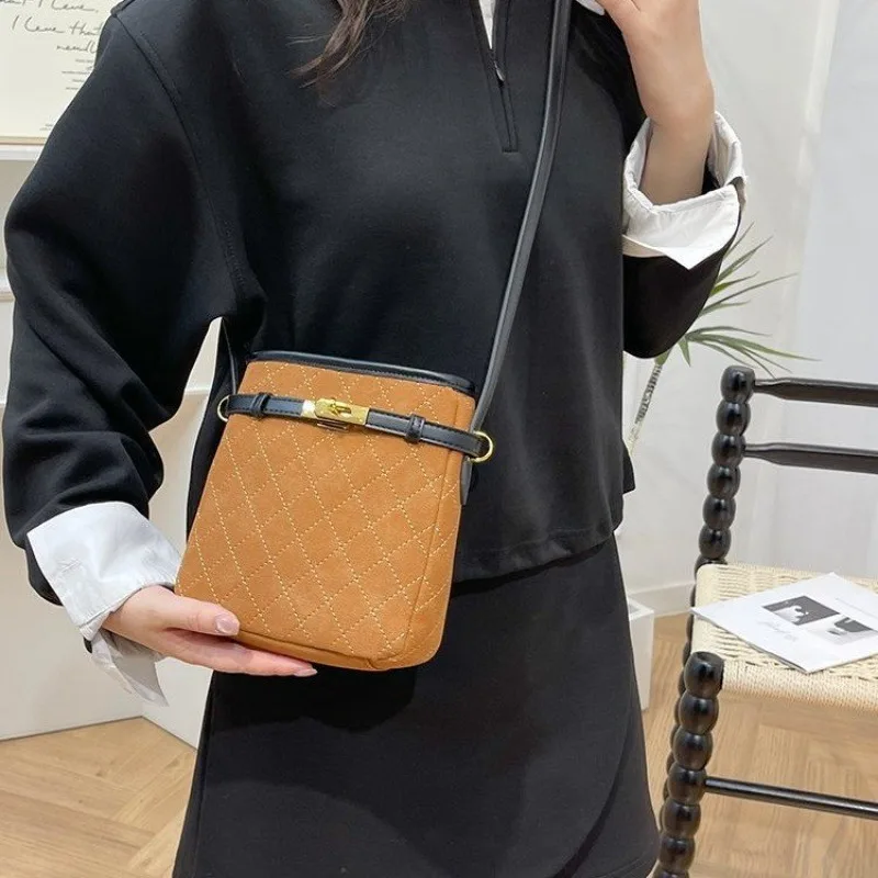 

Luxury Casual Minimalist Diaper Bag Large Capacity Trendy Leather Crossbody Handbag For Women Classic Designer Tote Bag