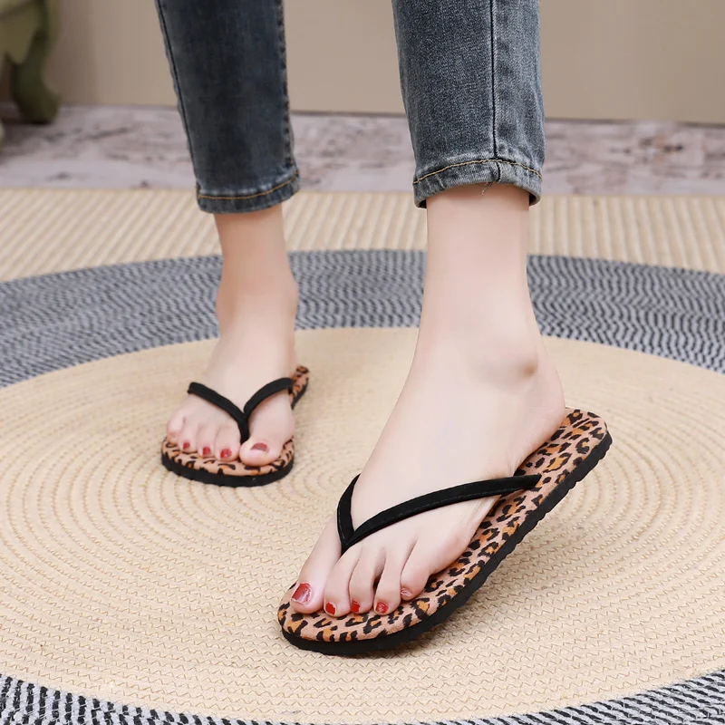 

Fashion All Match Women Summer Sandals Flat Wear Resistant Bottom Elegant Simple Student Campus Daily Walking Footwear