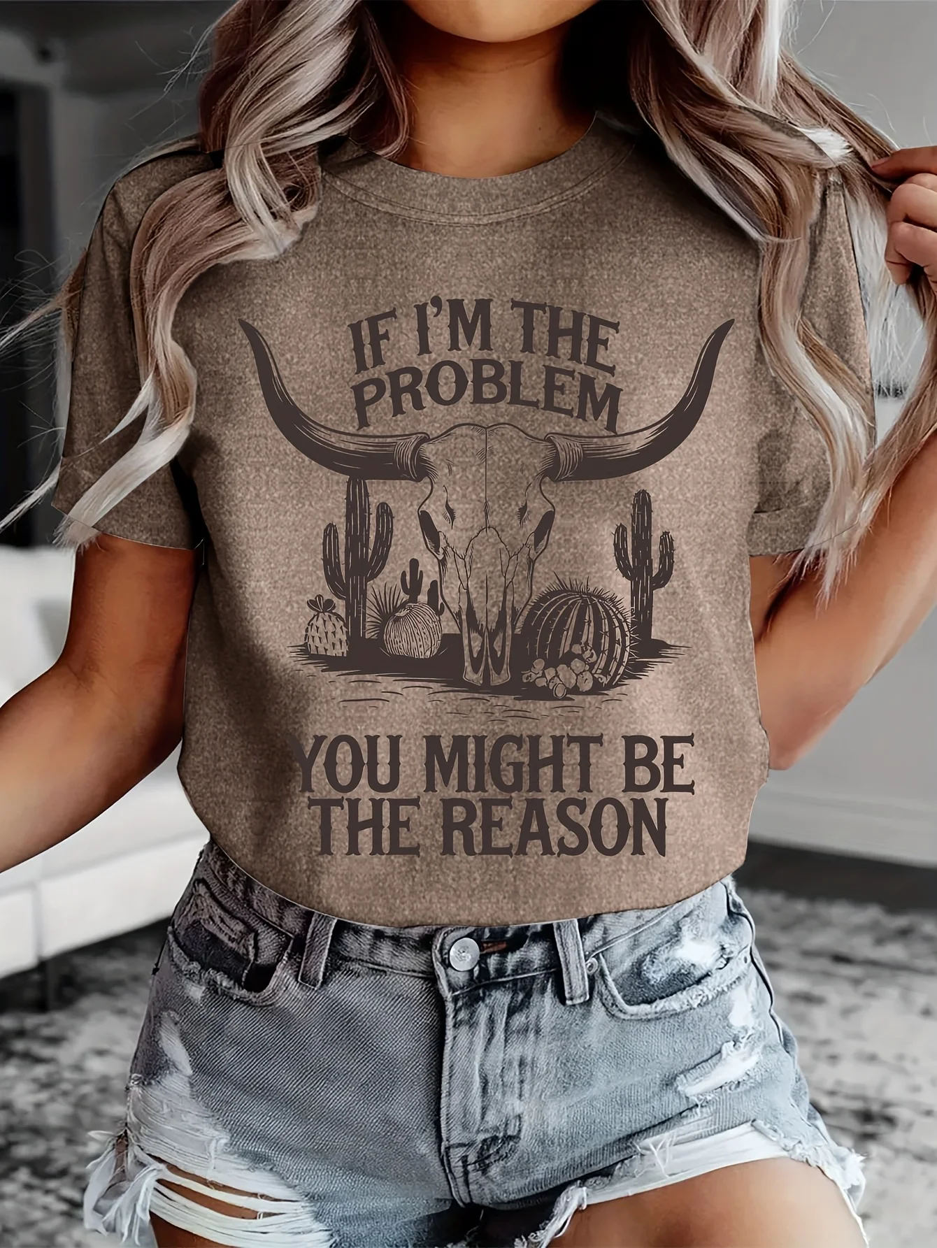 If I Am The Issue, Summer Fashion Features a Casual Women'S Short-Sleeve Shirt with a Desert Cactus And Bull Head Print
