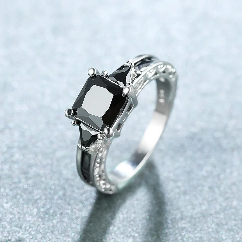 Delicate Silver Color Trendy Ring for Women Elegant Princess Cut Inlaid Black Zircon Stones Wedding Ring Engagement Jewelry