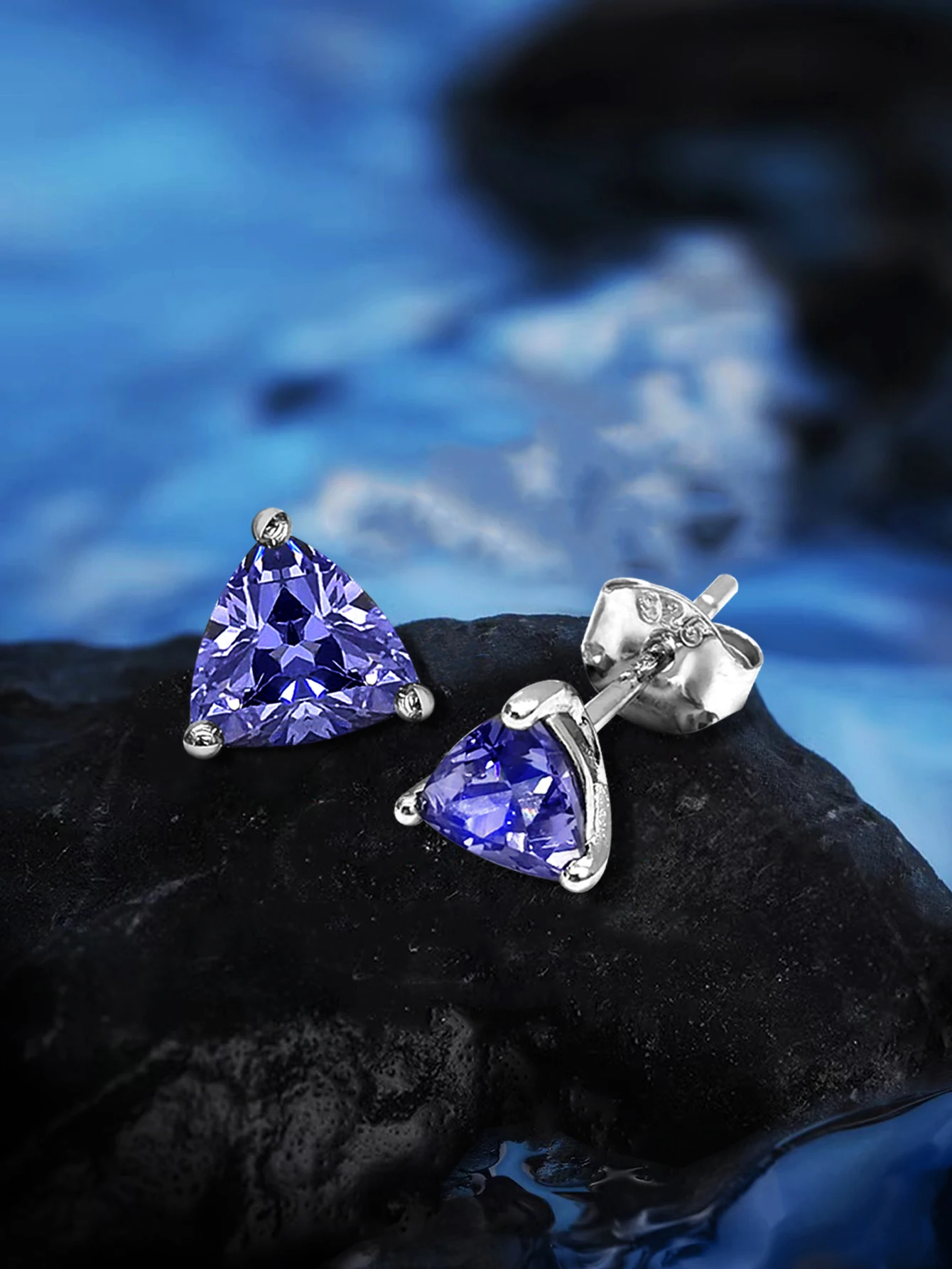 

Elegant Woman's Earring Trillion Cut Earring Tanzanite Stud Earring for Women 925 Sterling Silver Earrings New 2024