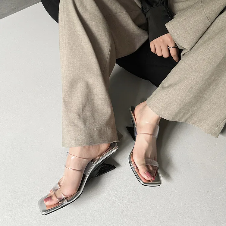 2024 Transparent TPU Double Band Women Slippers Strange Fretwork Wedge Holiday Beach Summer Shoes Silver Sole Leisure Slides