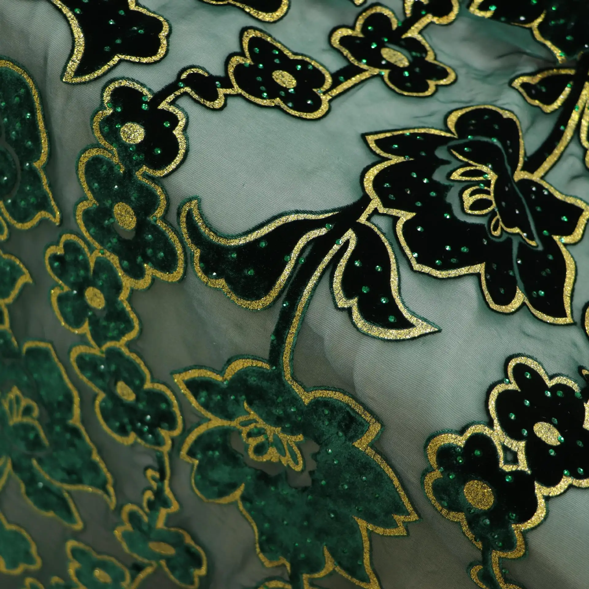 

Silk Velvet Woven Sticky and Picture Printed Qiao Qi Silk Cloth Fashion Clothing Fabric