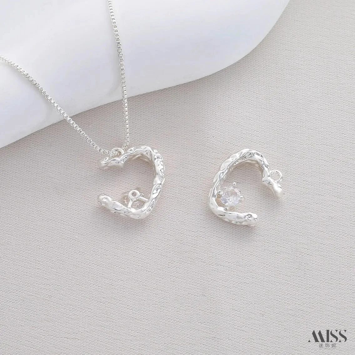 Copper Thick Silver Plated Zircon Inlaid Bee Heart Bow Pendant Charms for DIY Bracelet Necklace Earrings Jewelry Accessories