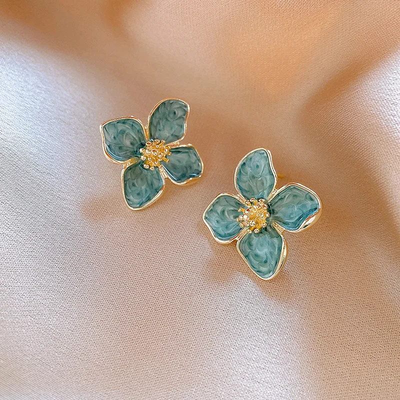 Light Green Enamel Oil Flower Stud Earrings for Women Elegant Four Blooming Petals Plant Earrings Cute Trendy Party Jewelry Gift