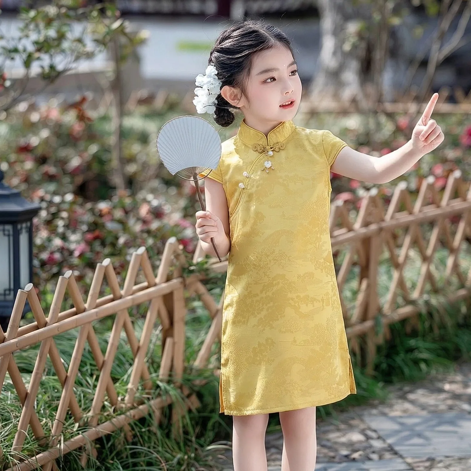 

Baby Girls Gold Cheongsam Dance Dress Traditional Chinese Stage Performance Festival Wear Toddler Daily Clothing Size 2-9 Years