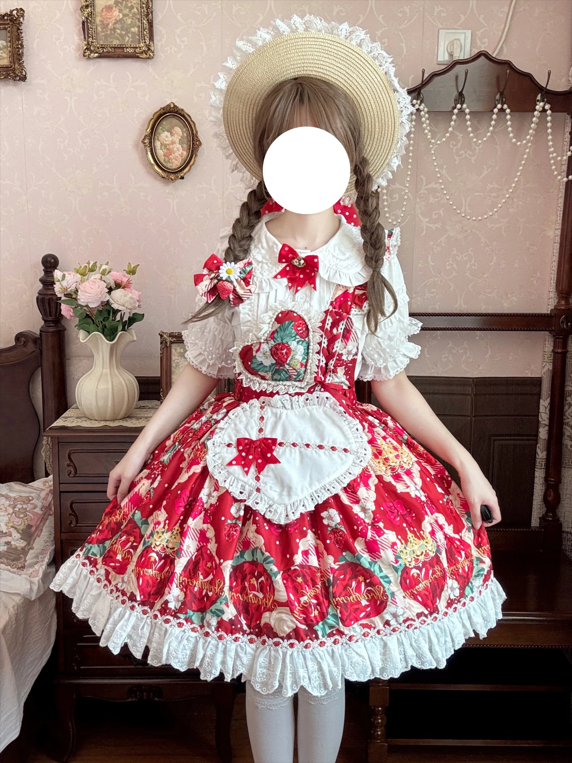 

Suiyi — Корона Клубника — Костюм Sweet Lolita Salopette, одинарный ремешок ПЕРЕ ЗАКАЗ / 20 дней