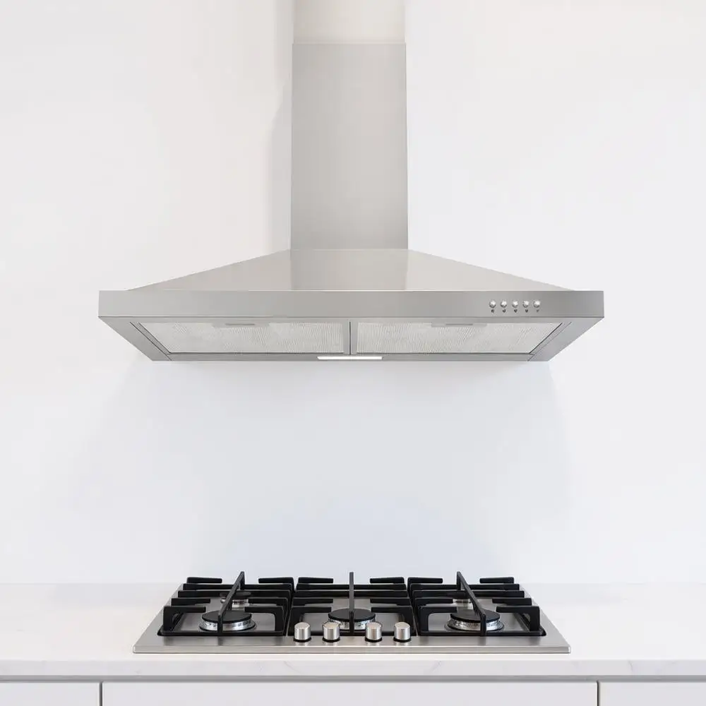 

30-дюймовая настенная вытяжка для кухни с тремя скоростями, LED-подсветкой и угольными фильтрами, встраиваемая/навесная, в стиле дымохода