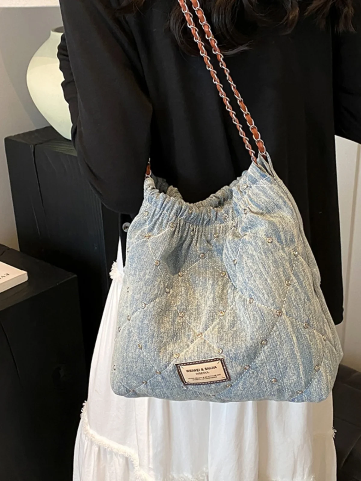 Denim Bucket  Chain Tote Bag Shoulder Crossbody Bags for Women Handbag and Purses 2024 New Ladies Messenger Bags Trendy Designer