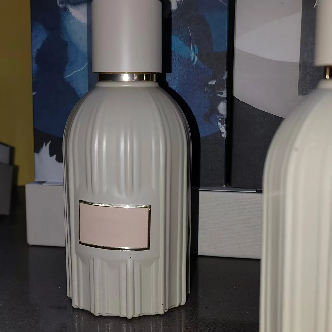 Am.Ou.A.Ge Lus.Tr.E…