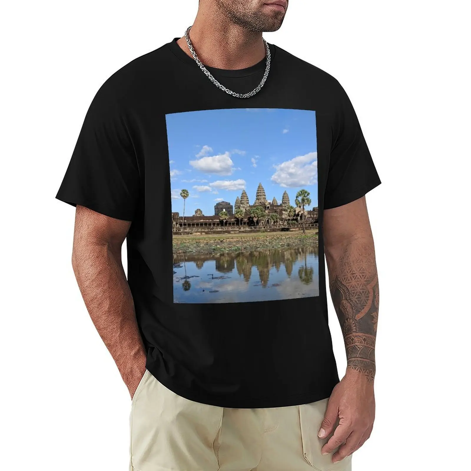 

Angkor Wat, Cambodia T-Shirt Lightweight Print T-Shirt