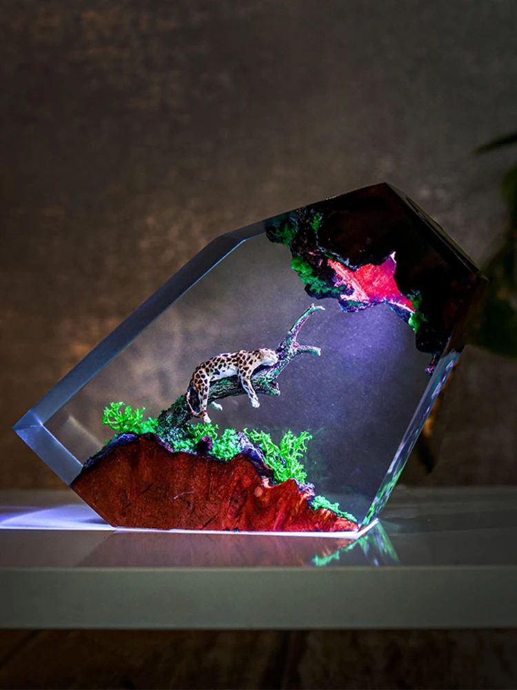 Organism Resin Lamp Leopard Forest Theme Table Light Creactive Art Decoration Lamp Miniature Landscape Night Light  USB Charge
