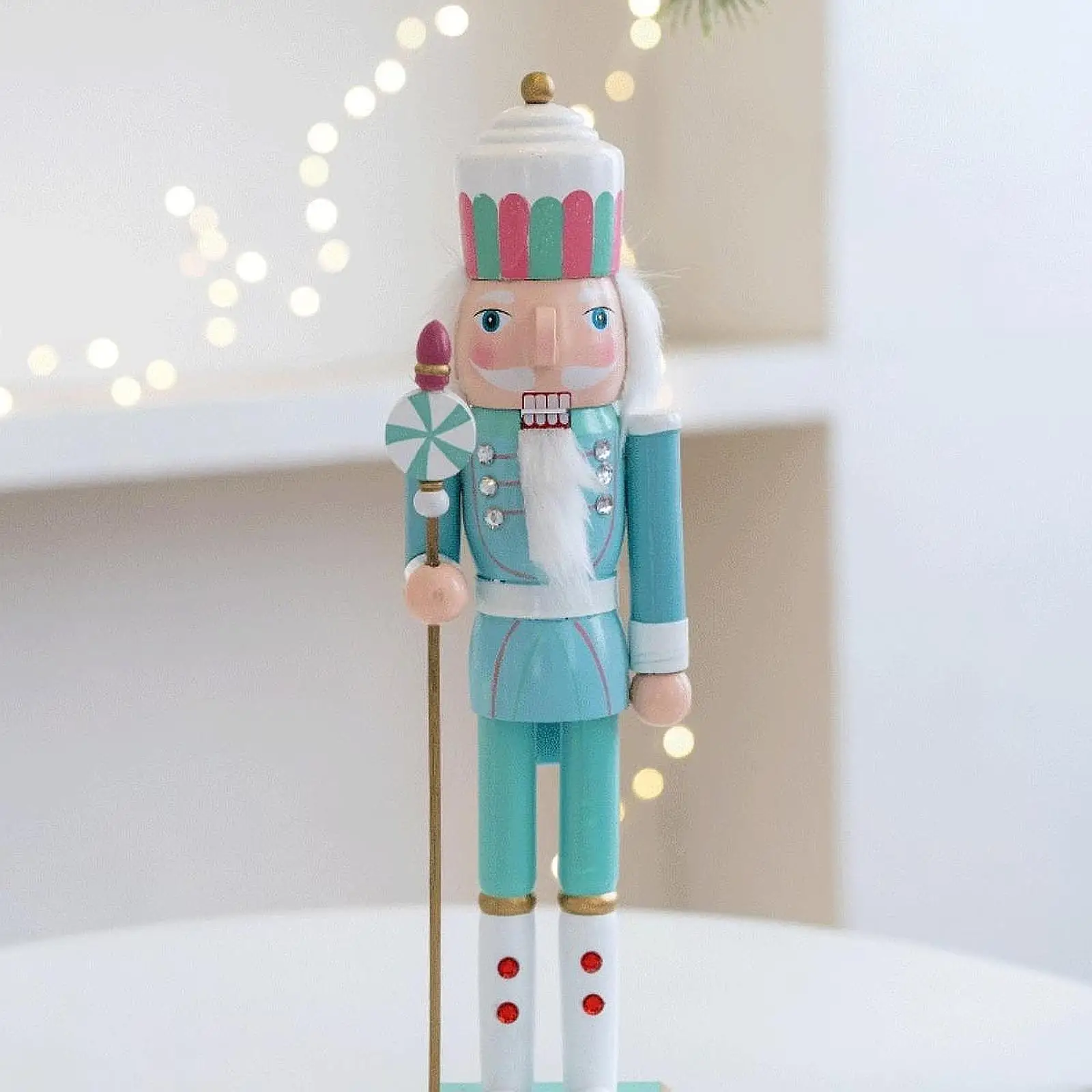 2 Pieces Nutcracker Ornaments Nutcracker Figurine Christmas Decorations Desk Nutcracker Set for Xmas Living Room Party Favors