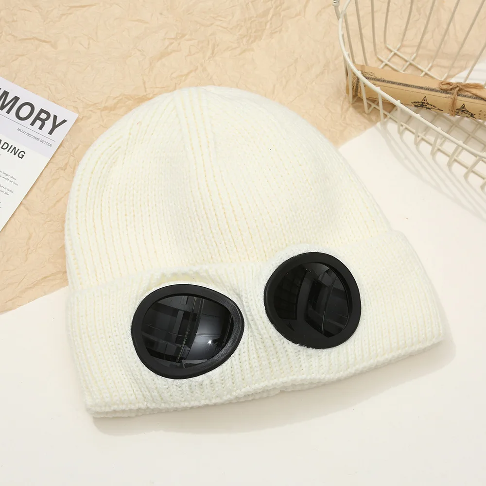 Ausgefallene und niedliche Mütze, warm und bequem für Herbst und Winter, atmungsaktive Strickmütze, lässige und einzigartige Alien-Brillen-Beanie. – Detail 6