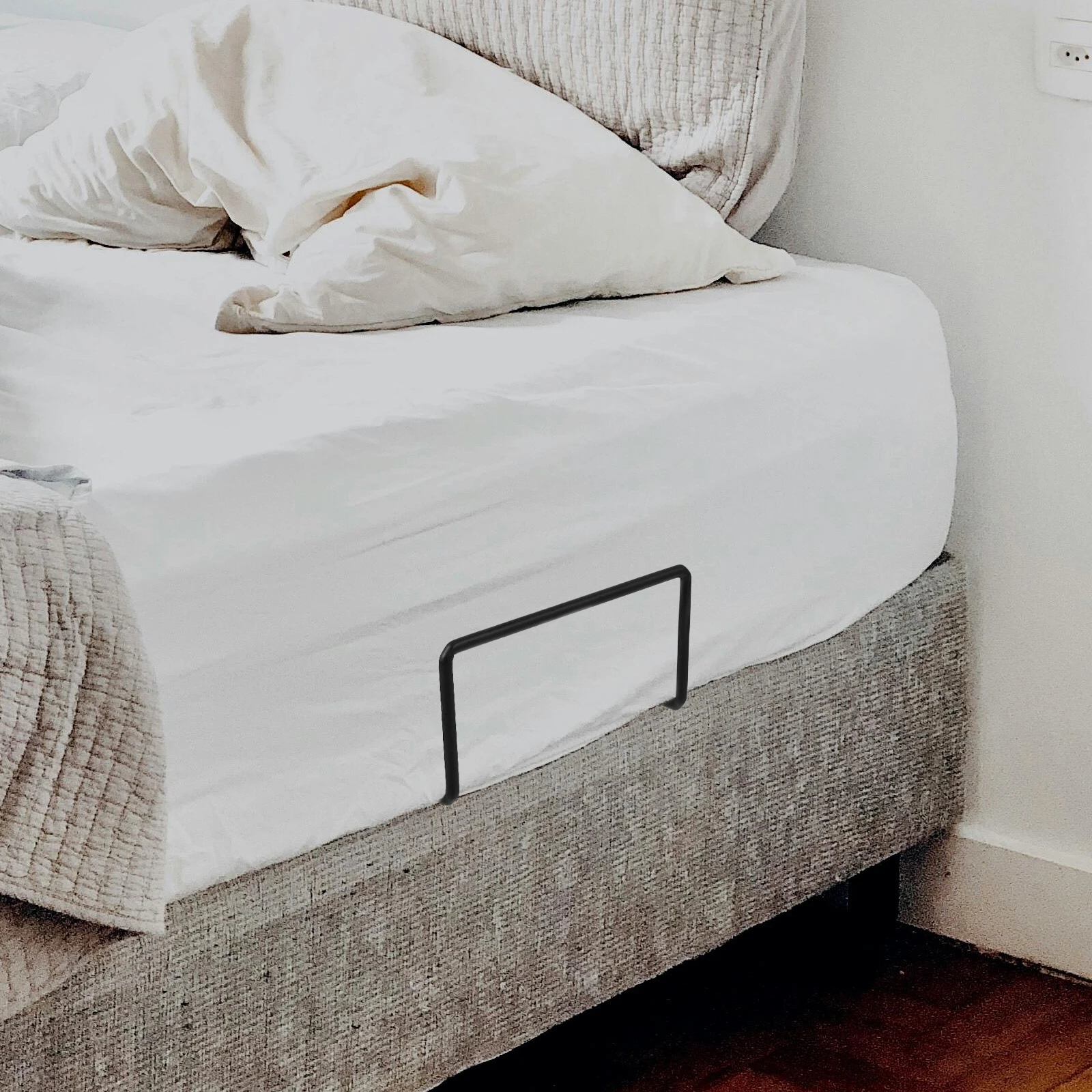 

2pcs Anti Slip Mattress Gripper Holder Adjustable Bed Stopper For Metal Frame Non Slip Retainer Bar Prevent Sliding Secure Rugs