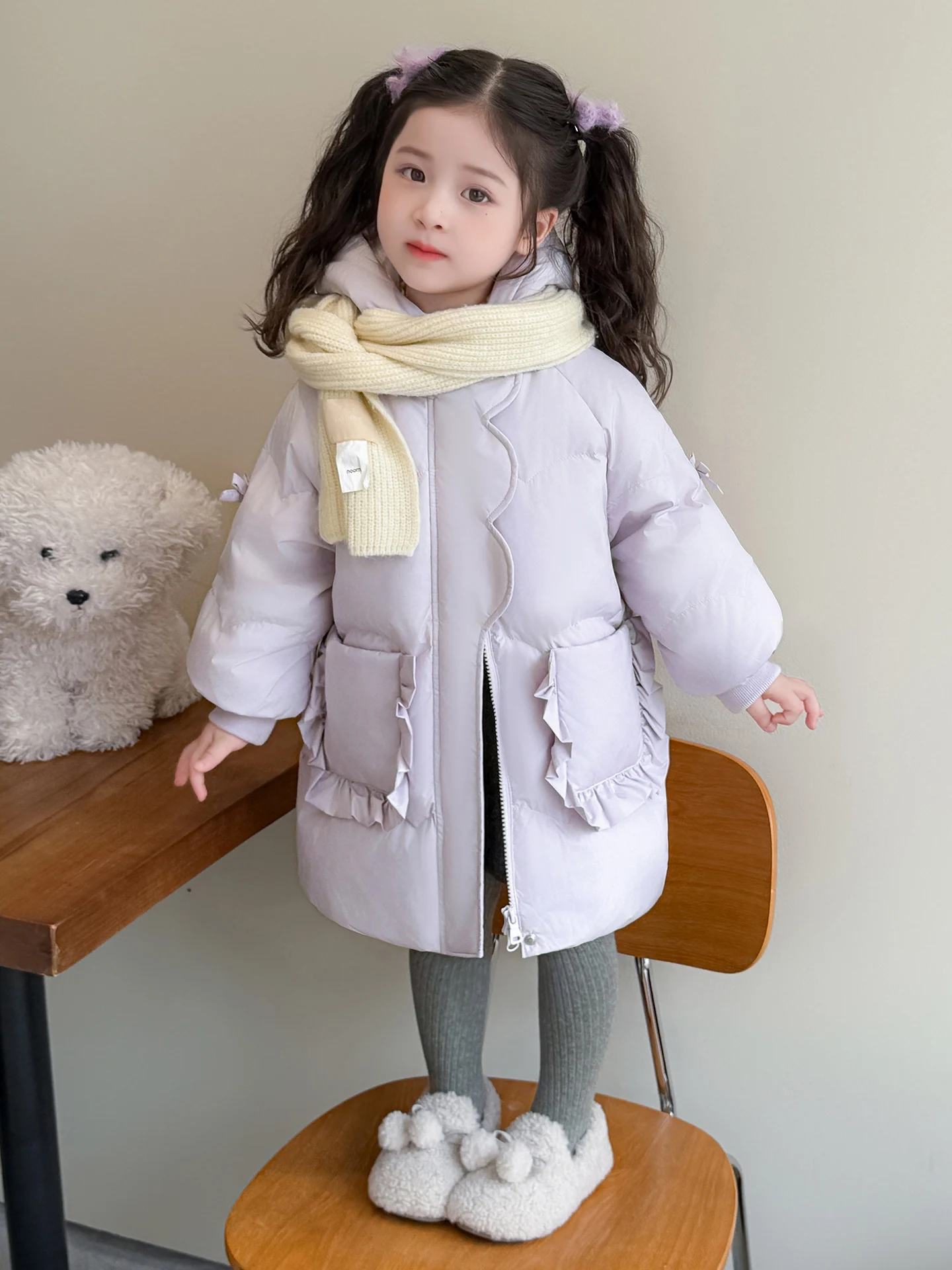 女の子用ダウンジャケット ミディアム丈 軽量 暖かい ホワイト ダウンコート 子供用冬服 ベビーガールズ用 キュートでトレンディ