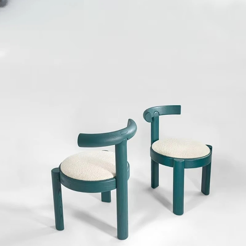 Nowoczesne nordyckie lekkie luksusowe krzesło barowe w stylu leisure, designerskie krzesło z drewnianą powierzchnią Ti-ta i tkaniną, małe, pulchne krzesło do domu, krzesło do kawiarni, krzesło do jadalni.