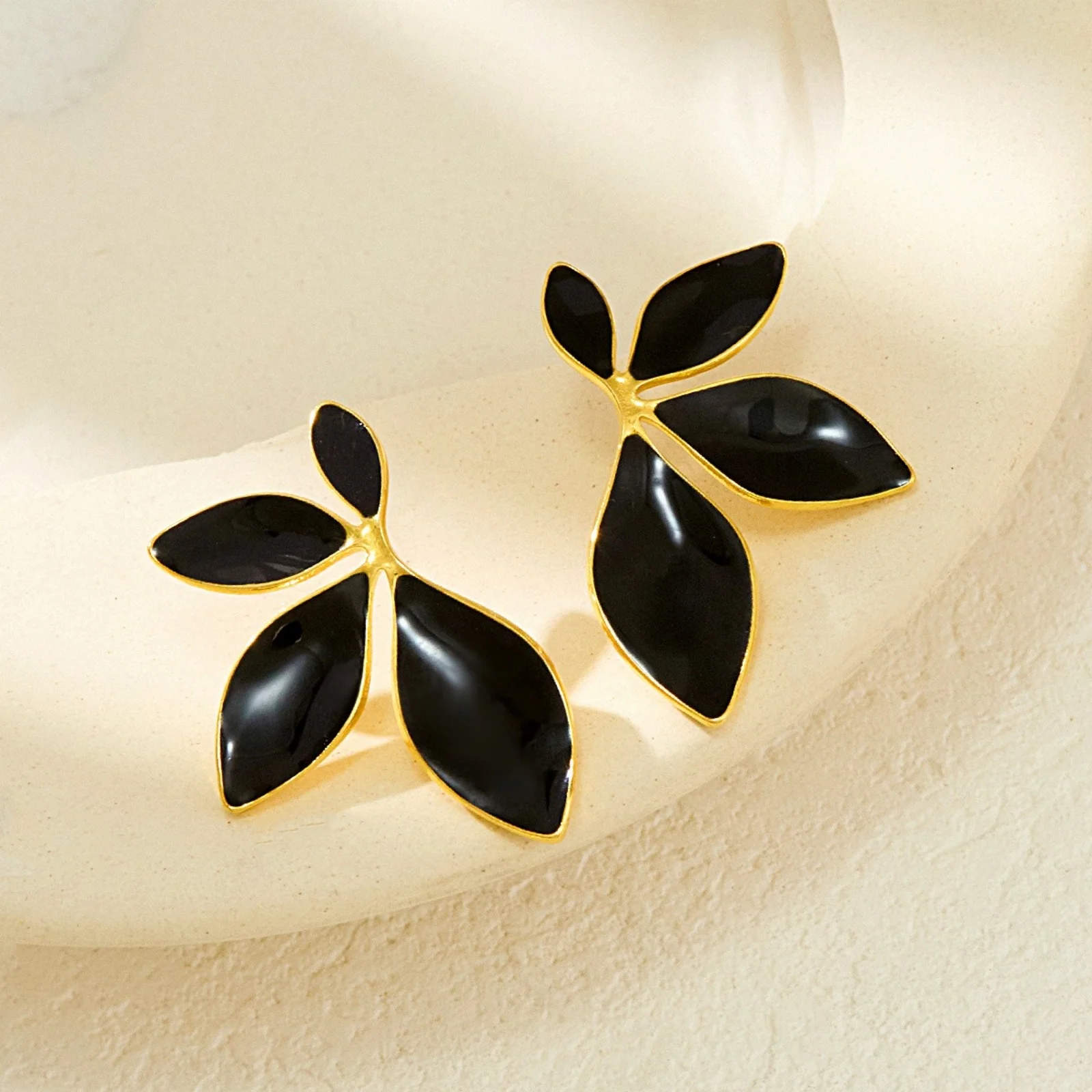 1pair Stainless Steel Ear Post Stud Earrings 18K Gold Plated Sunflower Multicolor Enamel Earrings For Women Party Jewelry Gift