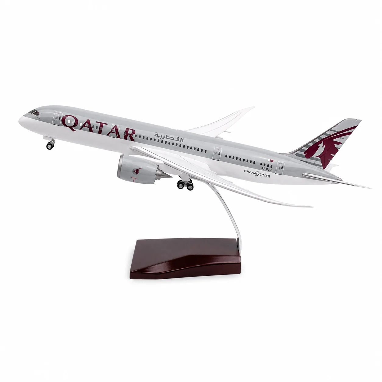1:130 Scale Jet Aircraft Model B787 Qatar Airlines Jet 47cm Die-Cast Resin Model with Base and Landing Gear for Collecting