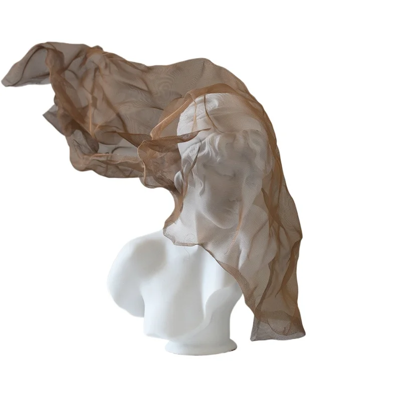 Nordic light luxury veil girl sculpture, medieval living room entrance high-end artwork decorative statue ornament