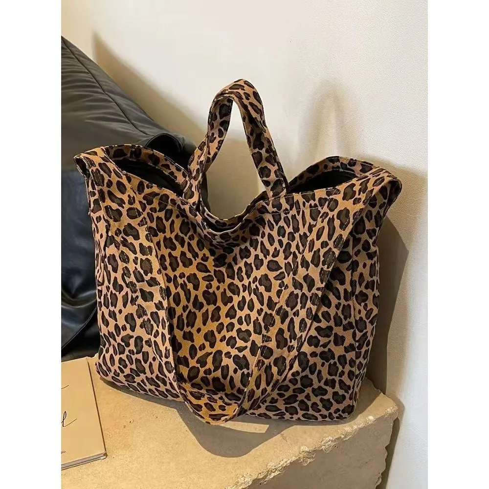 

Oversized Canvas Shoulder Bags For Women Leopard Prints Large Capacity Shopper Totes 2025 Summer Beach Luxury Designer Handbags