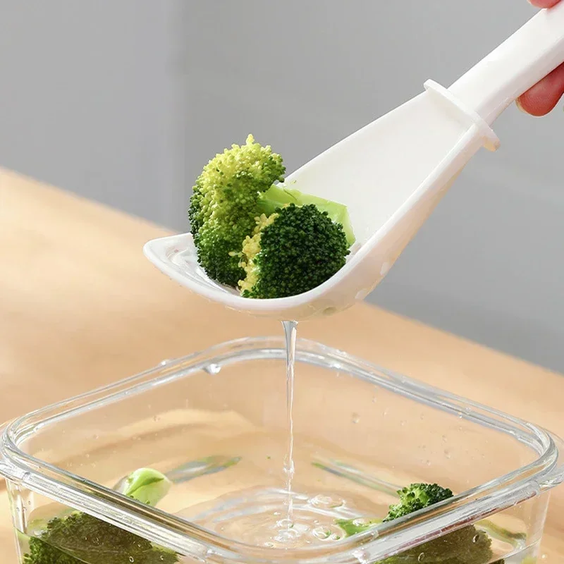 Multifunctional Cooking Spoon Kitchen Strainer Scoop To Cut Garlic Hanging Hole Potato Garlic Press Egg Tool Kitchen Accessory