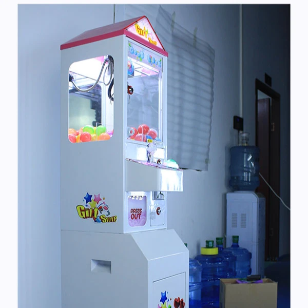 Coin Operated Candy vending machine Mini Claw Machine  for sale