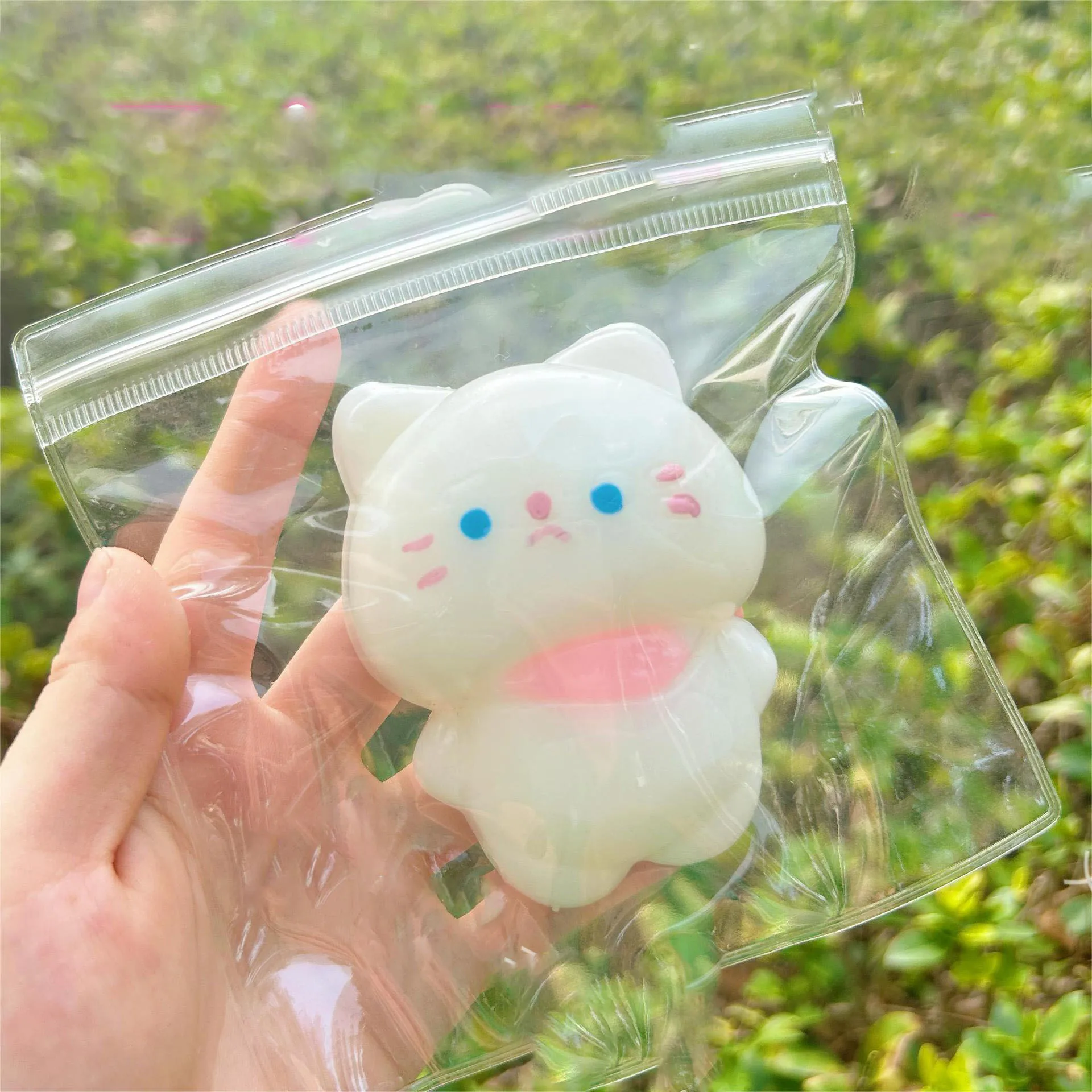 2024 Kawaii Chubby Naughty Puppy Cute Bib Cat Relieves Stress Irritability Fingertip Squishy Toys Autism Kids Gifts Antistress