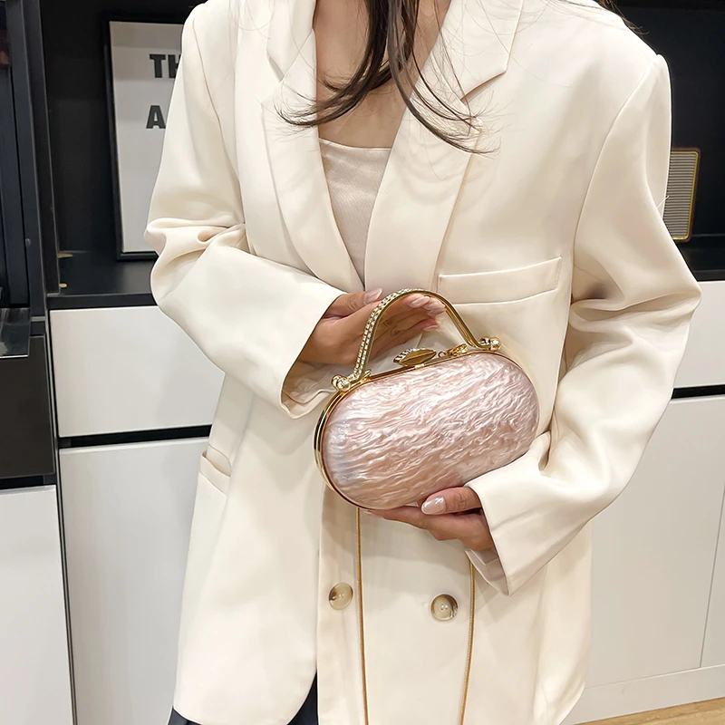 

Spacious Leather Tote Bag For Women Luxury Handbag Classic Elegant Shoulder Bag Messenger Style