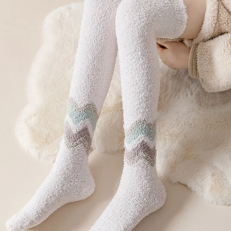 Sleeping Knee Socks Coral Fleece Winter Leg Warmers Women Cute Solid Stockings Candy Color Long Fluffy Thigh High Socks Striped