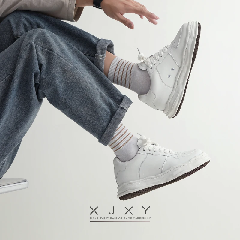 XJXY Sapatos casuais masculinos com aumento de altura invisível, calçados esportivos leves que aumentam a altura