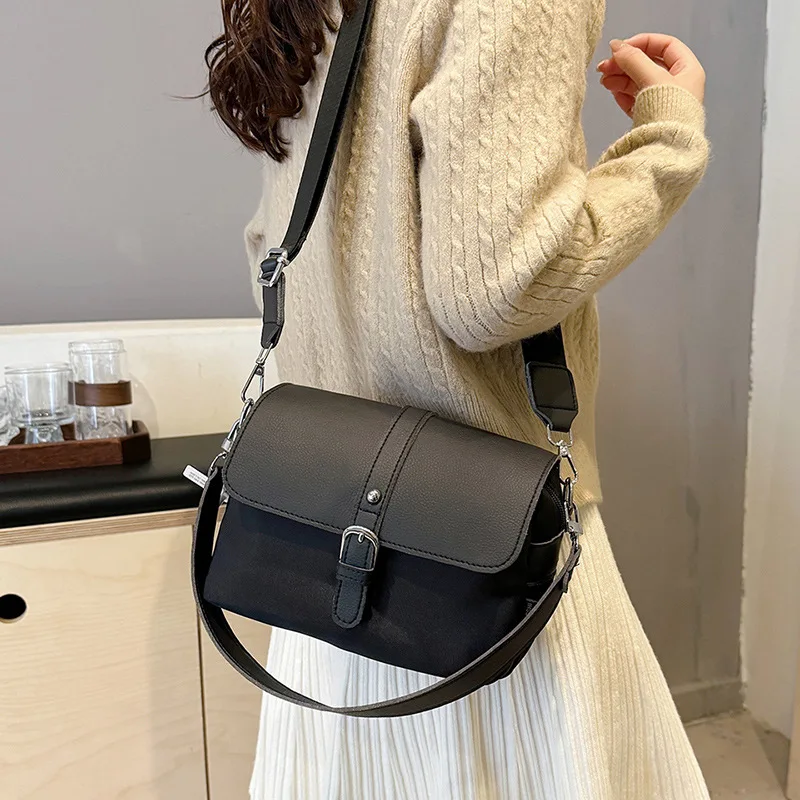 

2025 New! Mini Crossbody Bag for Women | Stylish Shoulder Purse | Trendy & Versatile | Small but Spacious