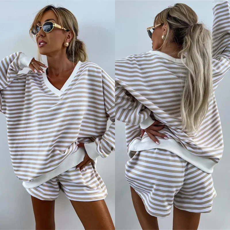 

Spring and Summer New Women's Casual Striped Suit Long Sleeved V-neck Loose Top Sports Shorts 2-piece Set