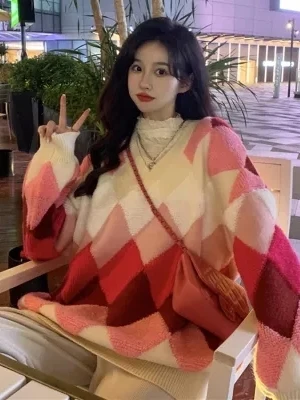 

Ladies Thiened Knitted Sweater Winter 2025 New adient Color Design Sense Anti-Aging Outerwear Fem Upper Apparel