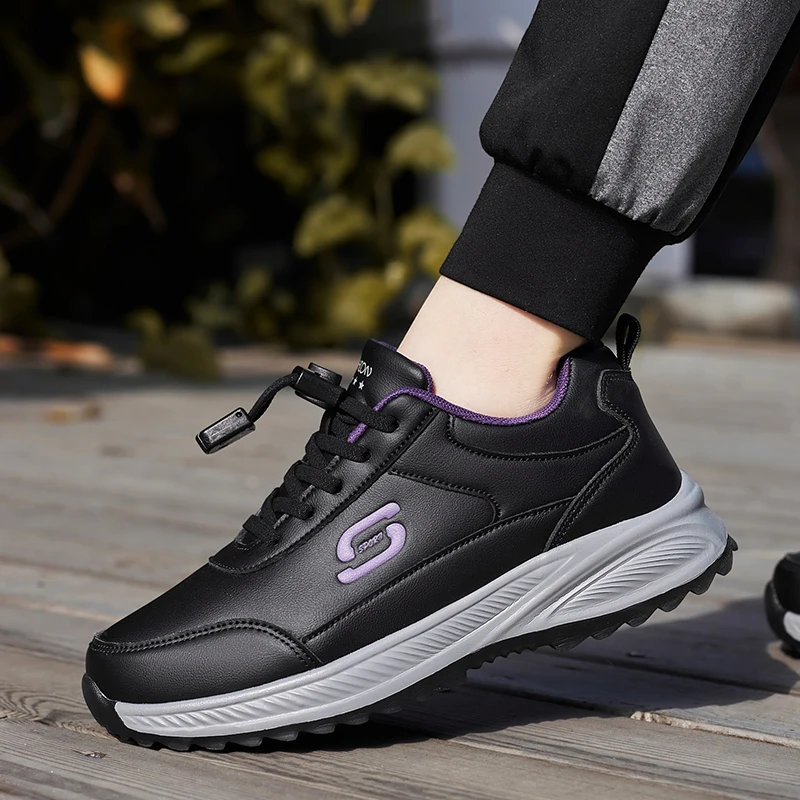 

2023Autumn shoes for the elderly extra-large size fashion leisure shock absorption comfort anti-skid middle-aged walking shoeing