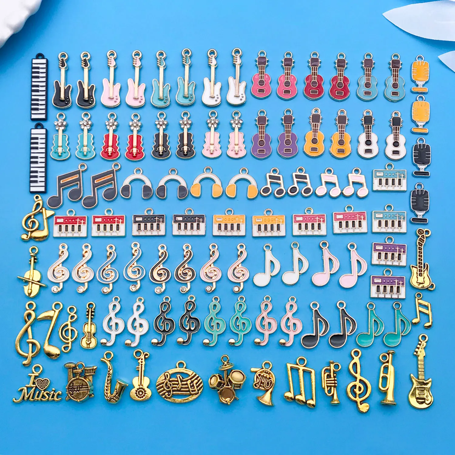 

Смешайте 100 шт., подвески-подвески из сплава, эмали, музыкальной серии, подходят для ожерелья, сережек, брелоков, аксессуаров для изготовления ювелирных изделий своими руками.