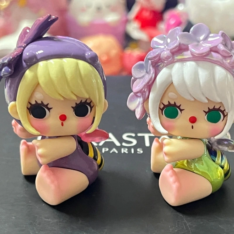 

New In Stock Genuine Love Hug Series Trendy Play Blind Box Mini Cute Desktop Decoration Ornament Collection Toys Festival Gifts