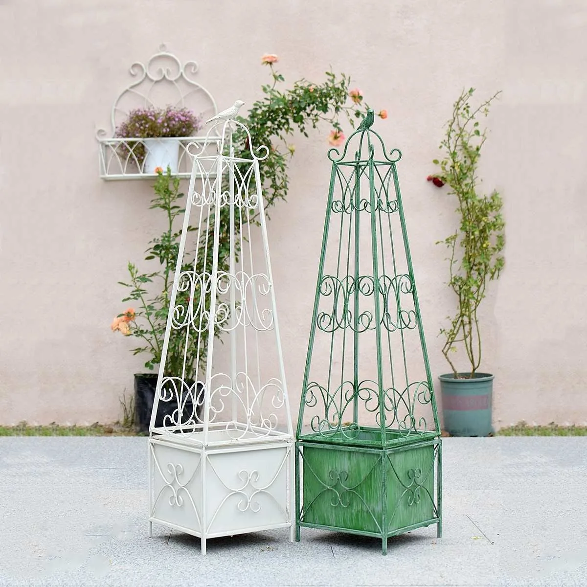 European-style potted plant storage shelf Indoor wrought iron old rose climbing rack Outdoor garden rose climbing shelf