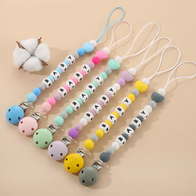 Nome personalizzato Clip per ciuccio per bambini catena ciuccio per capezzoli Clip per supporto cuore in Silicone accessori per neonati fai da te giocattoli per la dentizione regali