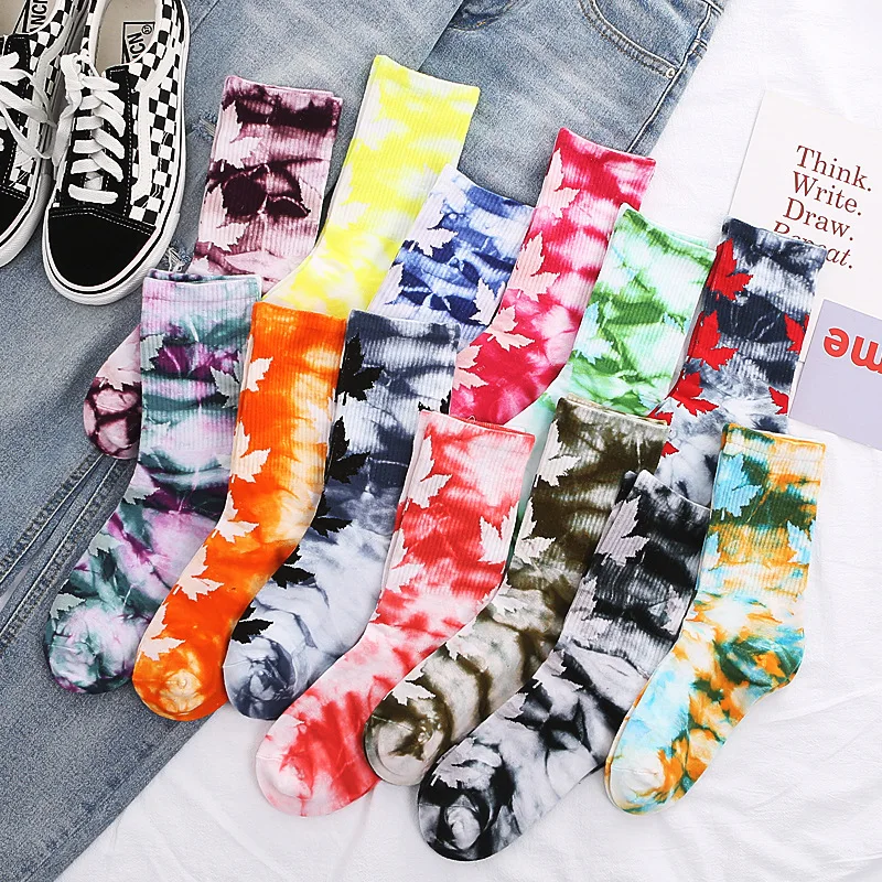 

New men's and women's tide socks INS street basketball socks tie-dye maple leaf trend sports socks