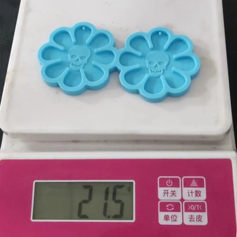 

Flower & Halloween Skull Resin Earring Silicone Mold Keychain Molds for DIY Jewelry Crafting