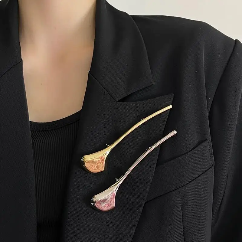 Requintado brilhante metal ginkgo folhas broche para mulheres moda simples terno corsage pinos acessórios festa jóias presentes de aniversário