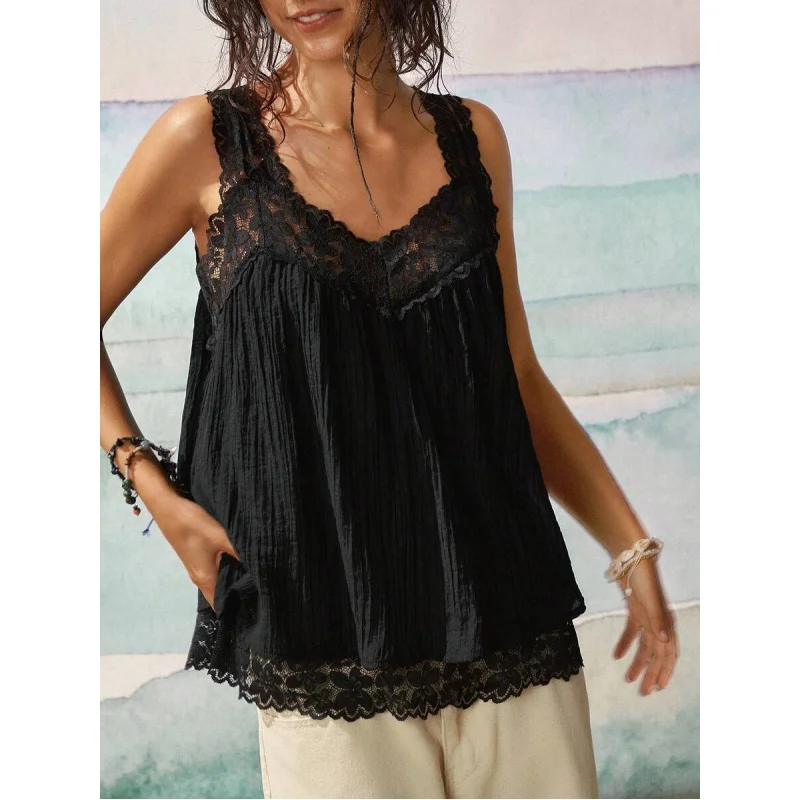 

Women's Black Minimalist Lace Patchwork Trim Camisole,Elegant Boho Summer Cami Top,Casual Vacation Holiday Outfits,Beach Blouse