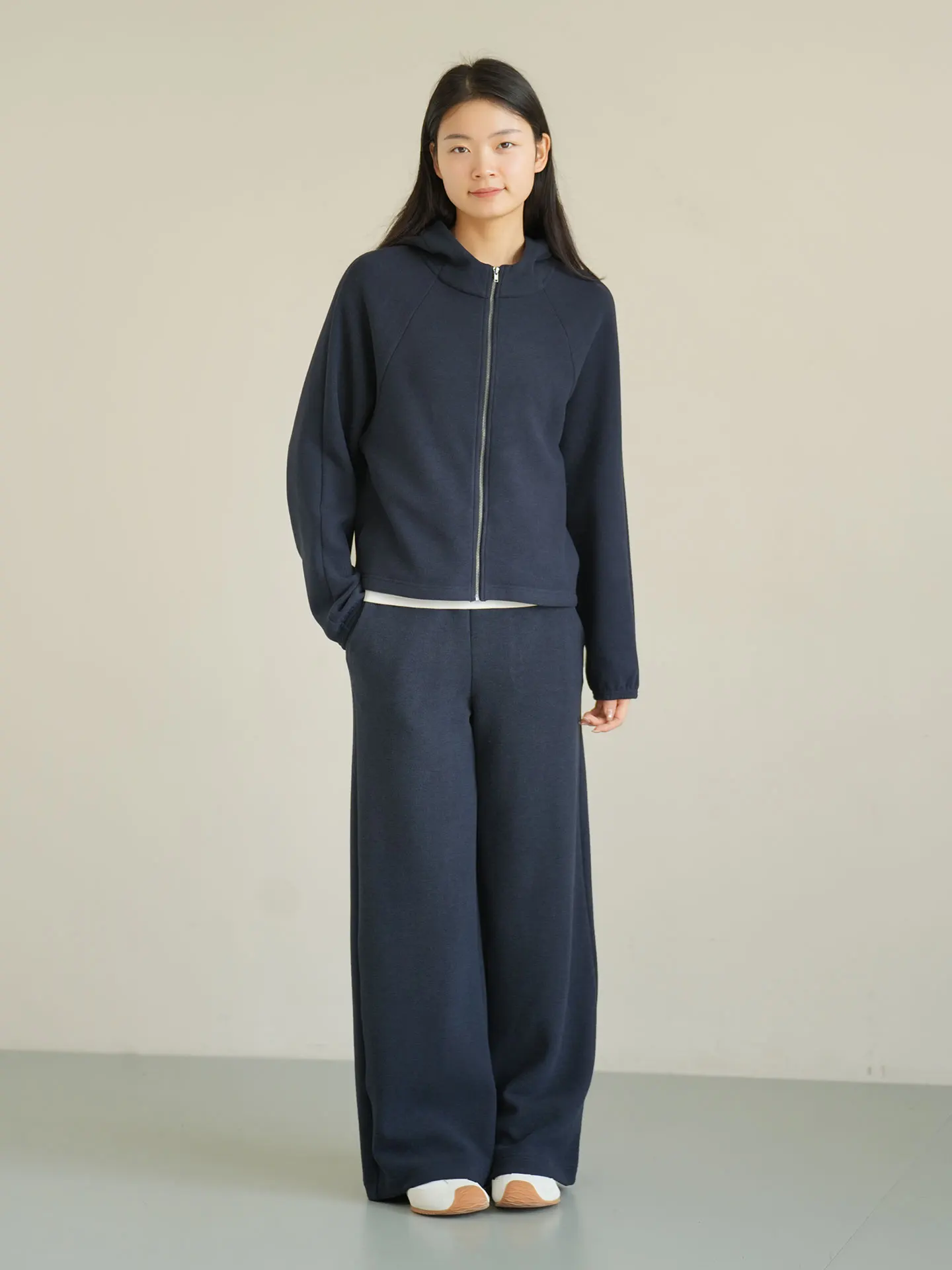

Loose Fit Ladies Hooded Jaet And Pants Set in Royal Blue Casual Sle Long Sve Zipper Closure Warmth Everyday Wear