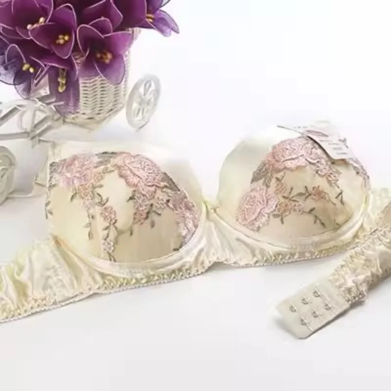fashion underwear Silk beautiful lace bra 100% mulberry silk double-sided silk care bra plus size bra  lingerie
