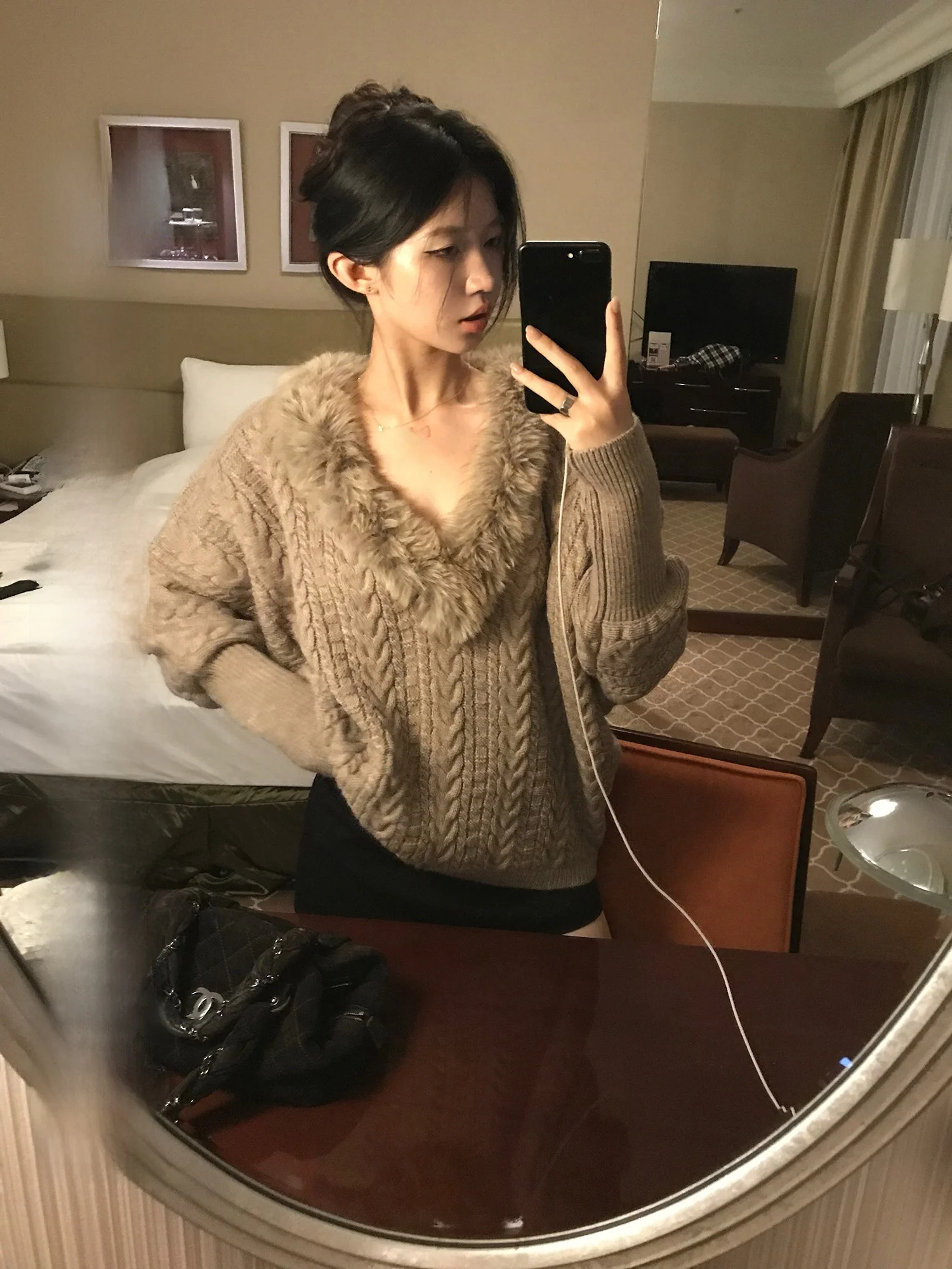 

eepland Warm Wool Knitted Sweater Women's Batwing Sve V-Ne Sweater Autumn Twist Woolen Top Casual Loose Fit Soft Fabric
