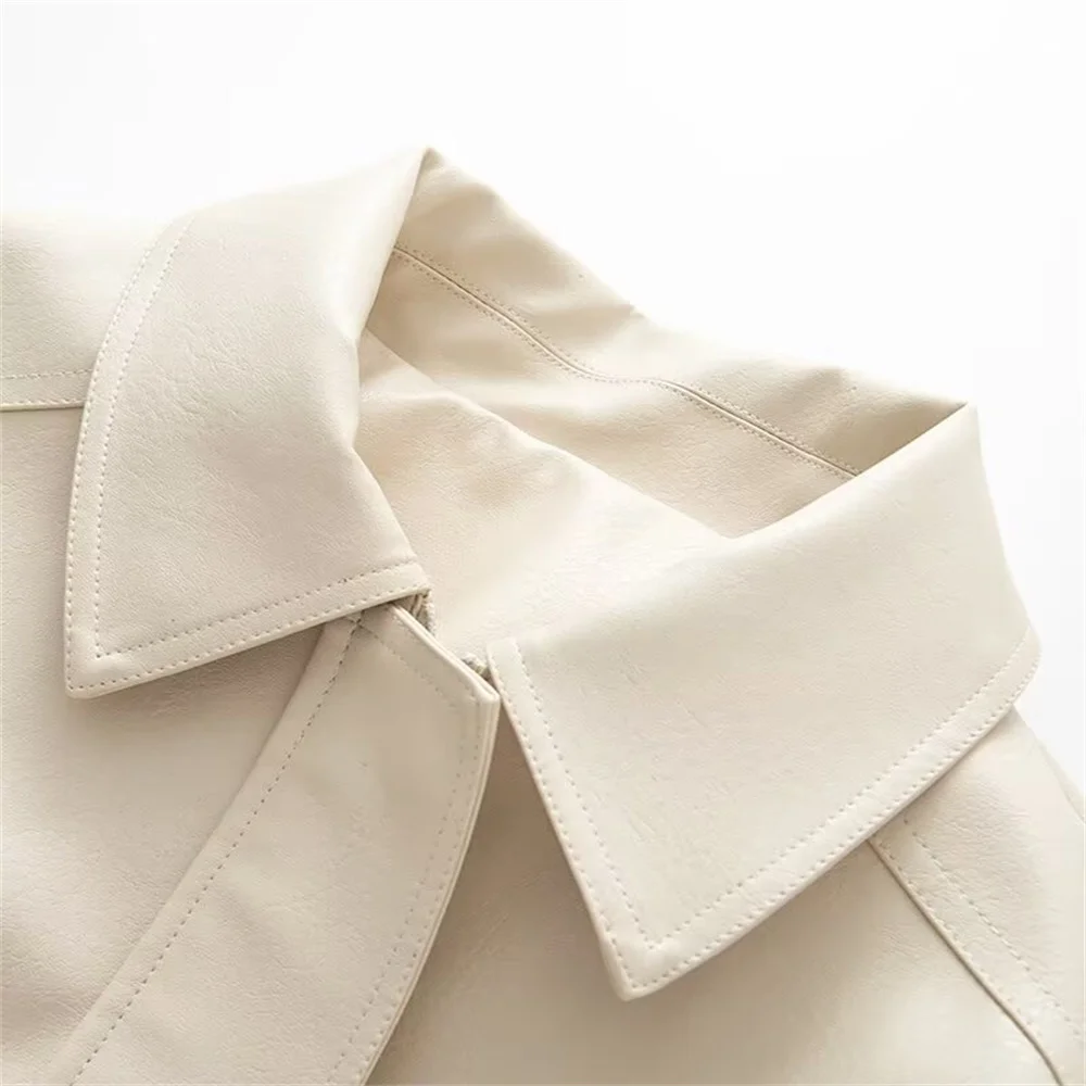 Damenbekleidung im europäischen und amerikanischen Stil, neue Mode, vielseitige, einfarbige, langärmelige, lockere Lederjacke mit Revers