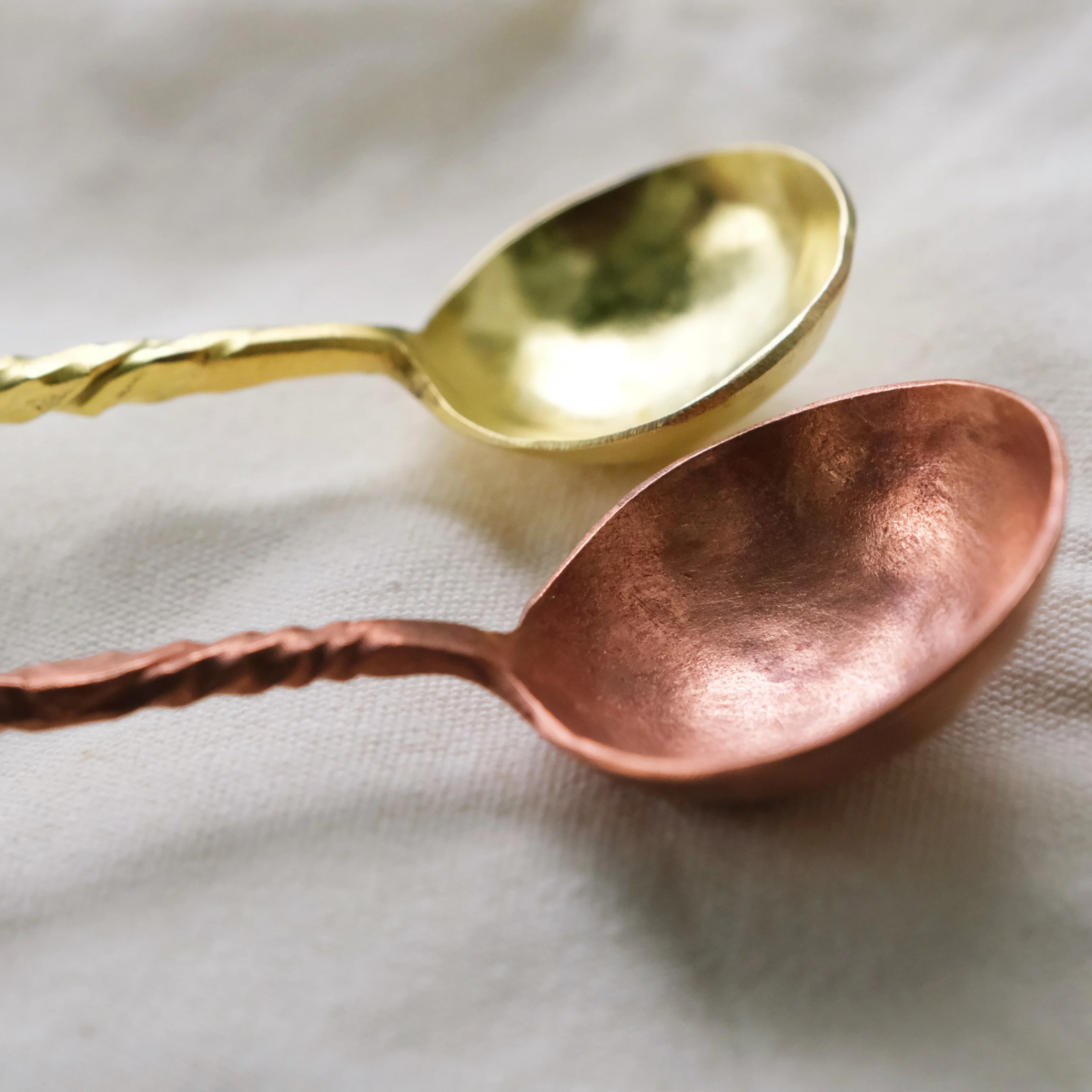 The product can be customized. Handmade pure copper button spoon copper coffee spoon ins wind brass western dessert