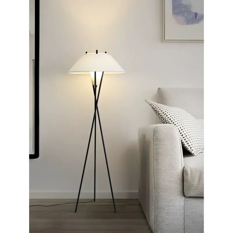 Italian Designer Triangular Floor Lamp Is Surprised E27 Living Room Model Room Bedroom Piano Decoration Cloth Lampshade